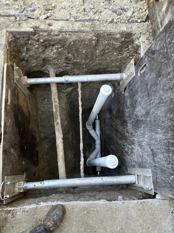 Experienced plumber completing Drain Cleaning work in Racine